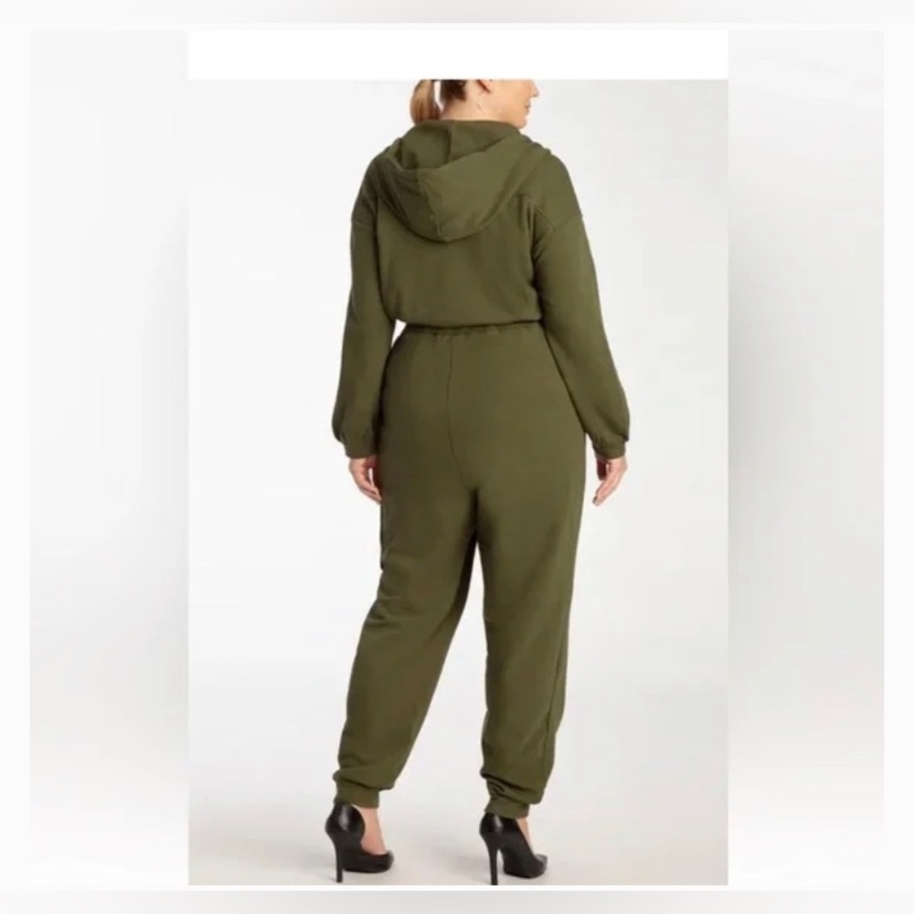 NWT Juicy Couture French Terry Hooded Cargo Jumpsuit Green Size Medium